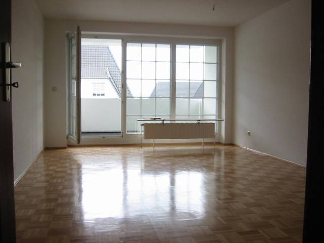 Wohnzimmer von der Zimmertr
